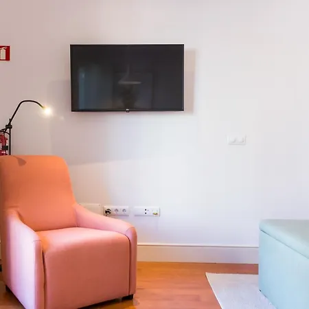 Near Trindade * Porto