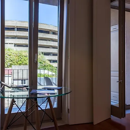 Near Trindade Apartamento