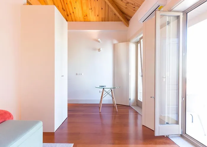 Near Trindade * Порту