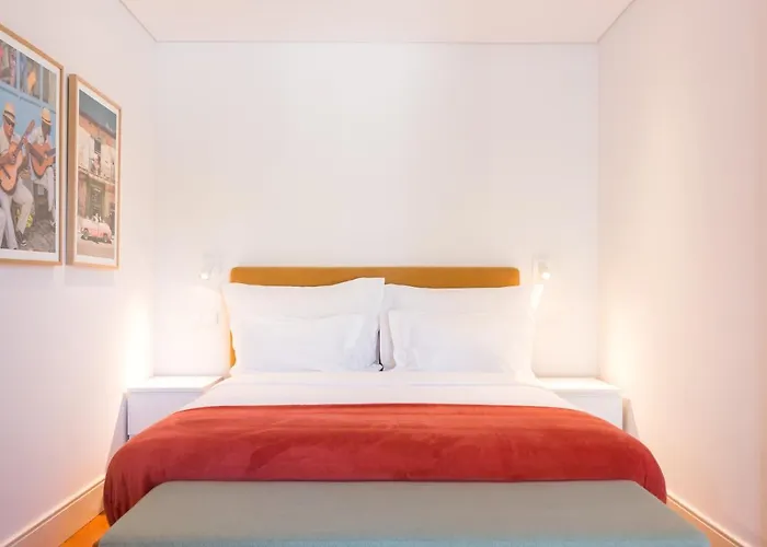 Near Trindade Oporto