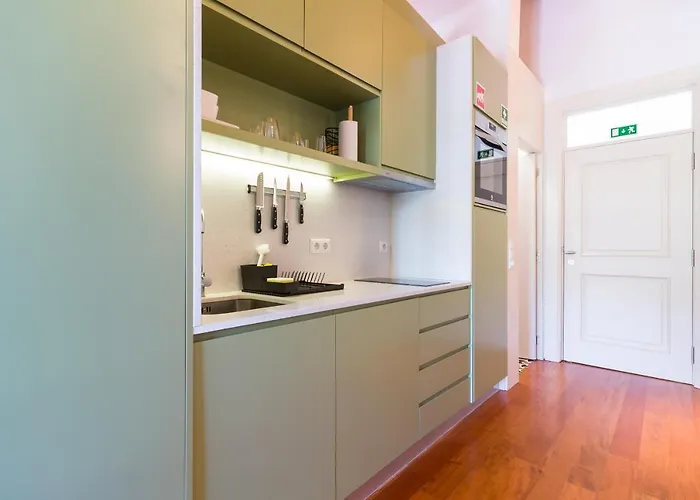 Near Trindade Апартаменты Порту